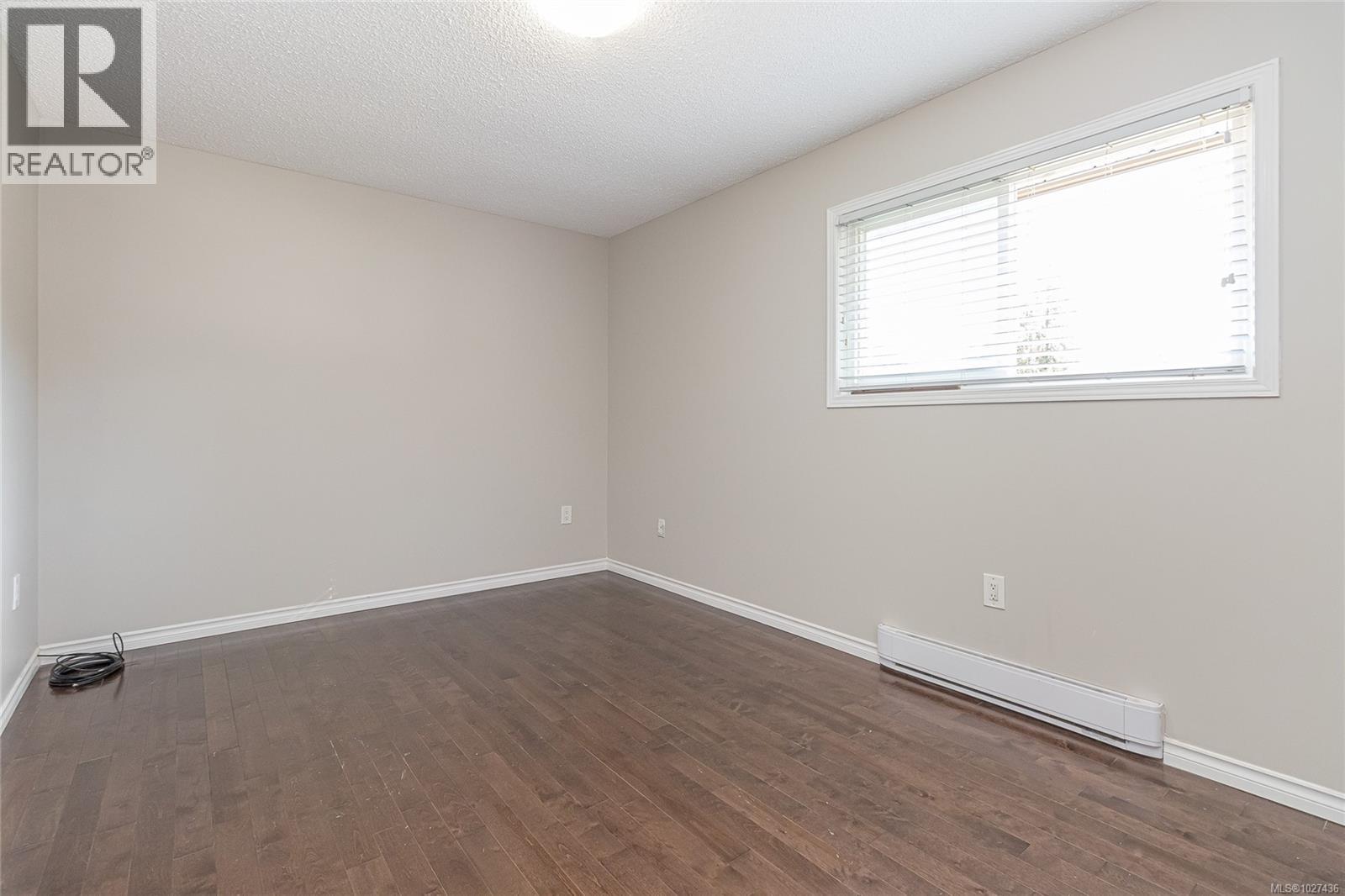 5579 KENWILL DR - 20