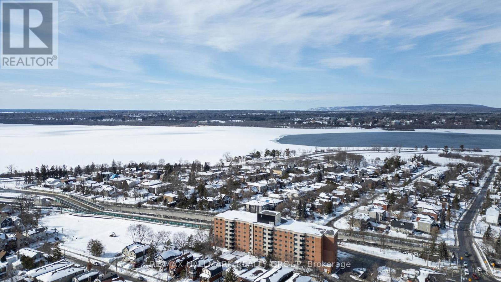 330 WINONA AVENUE, Ottawa, Ontario