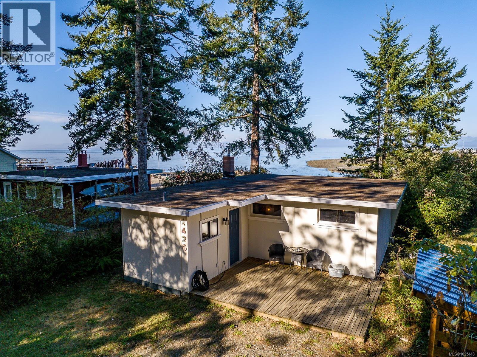 1426 Wilkinson Rd - Photo 2 of 76, Comox, British Columbia