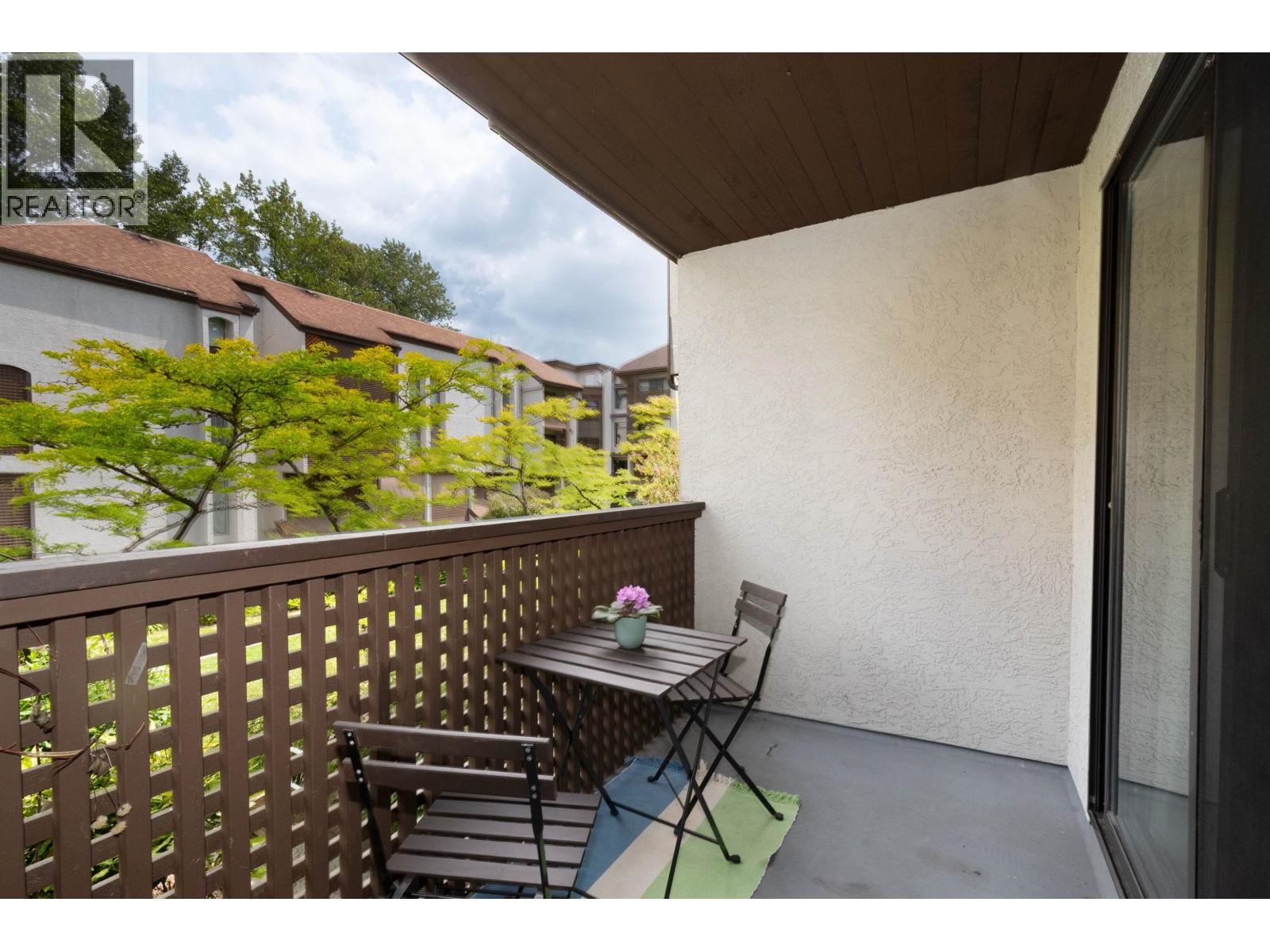 8 385 GINGER DRIVE, New Westminster