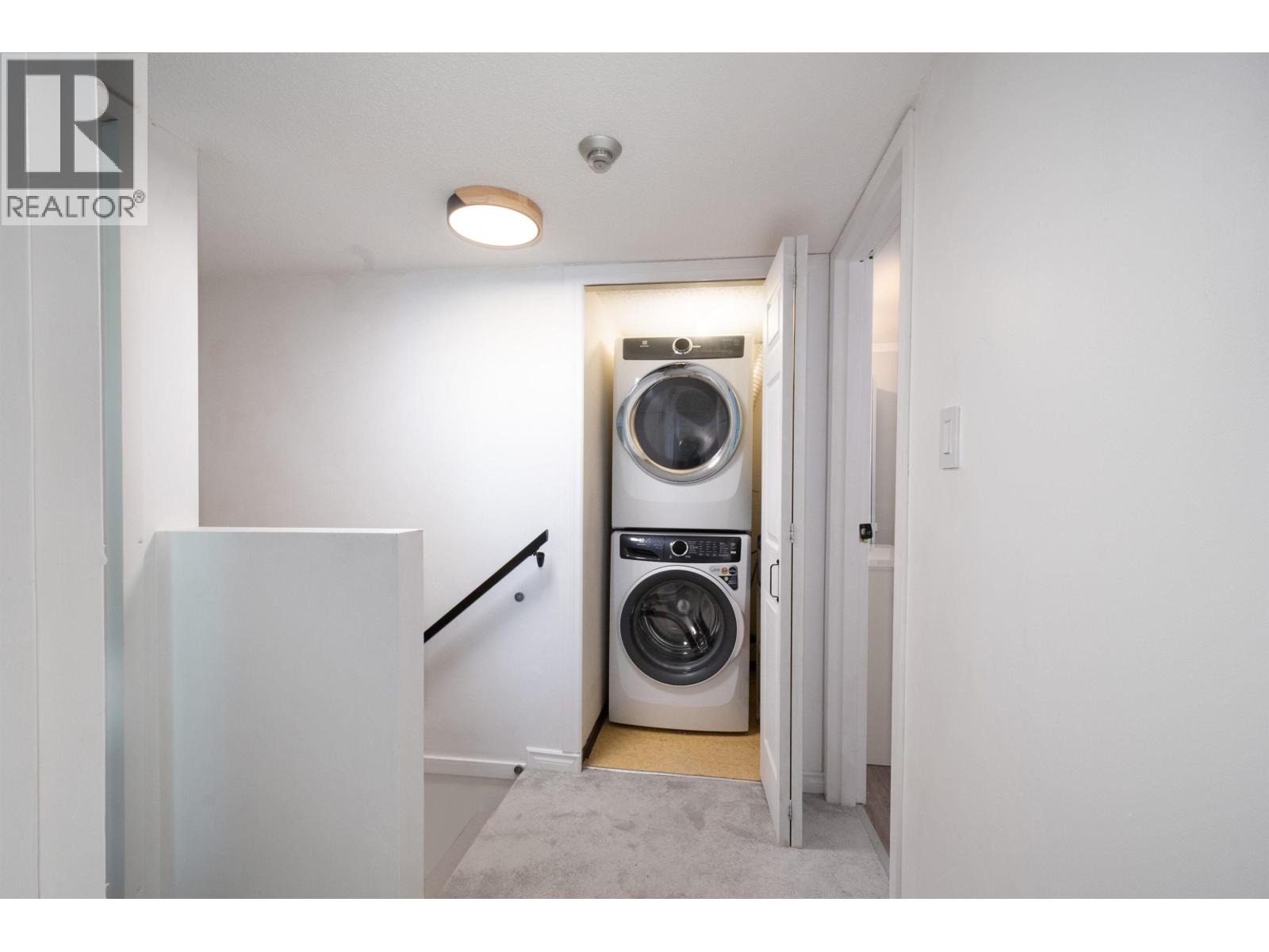 8 385 GINGER DRIVE, New Westminster