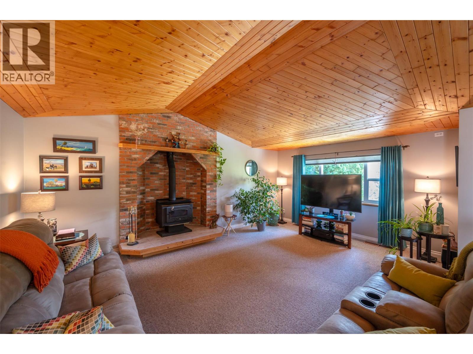 1332 Peachcliff Drive, Okanagan Falls