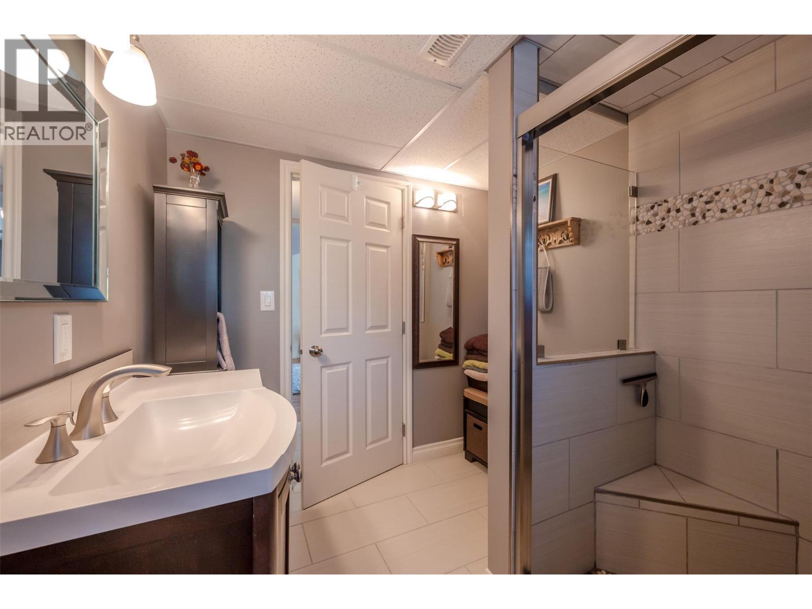 1332 Peachcliff Drive, Okanagan Falls