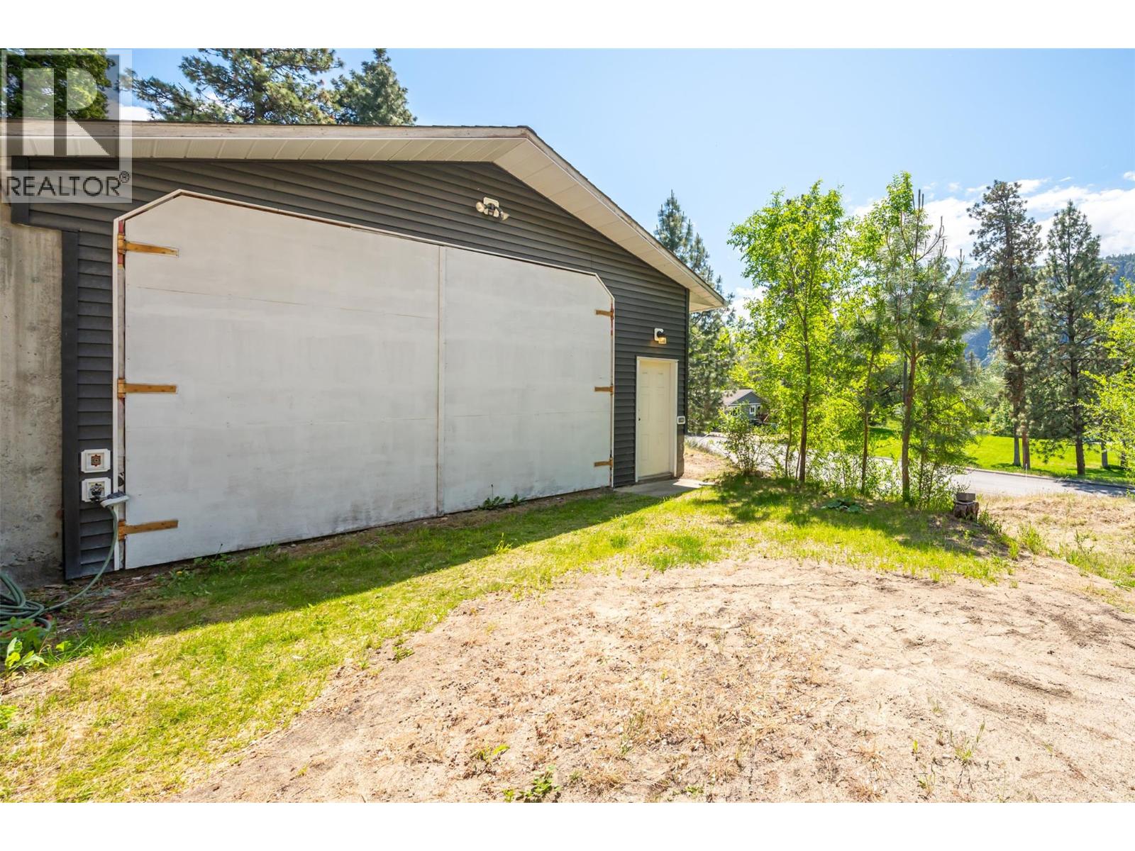 1332 Peachcliff Drive, Okanagan Falls