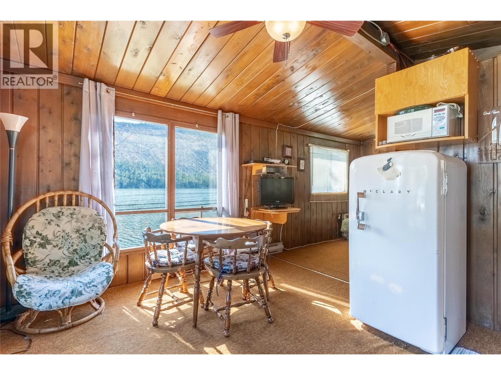 2631 Loon Lake Road, Loon Lake