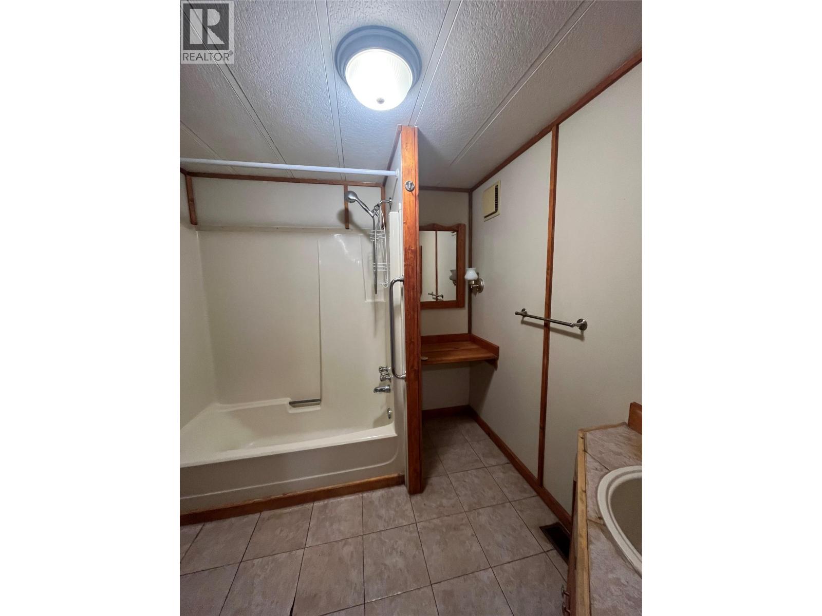 #2 4232 Eldon Frontage Road - 13