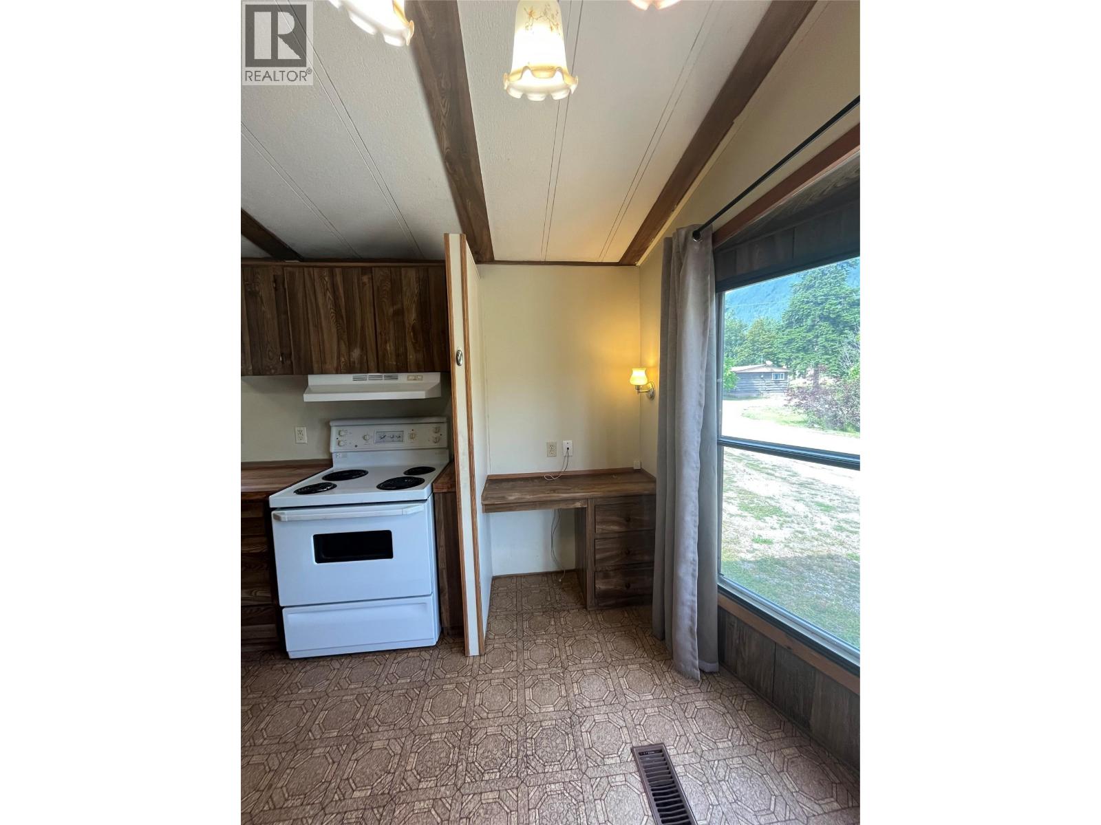 4232 Eldon Frontage Road Unit# 2, Tappen