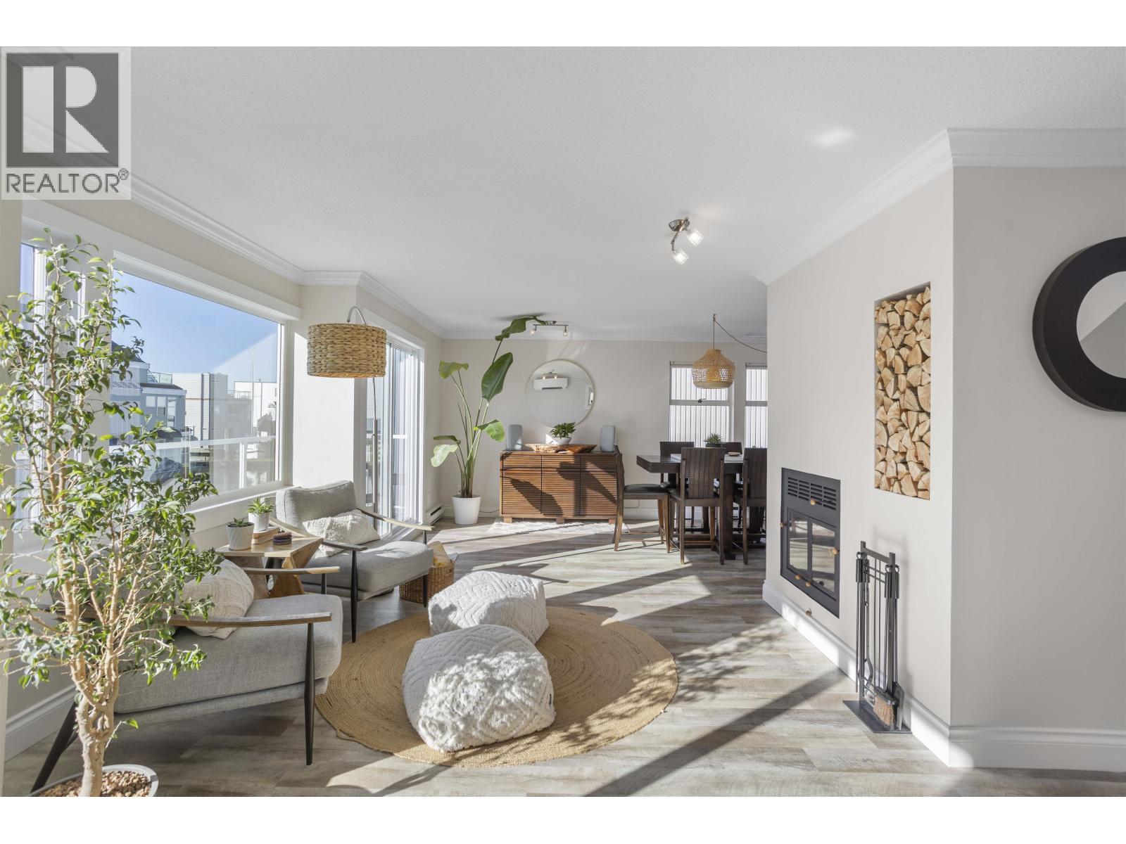 3459 West RIVER Road 10