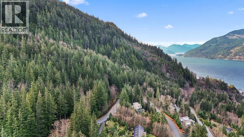 1140 COPPER DRIVE, Squamish