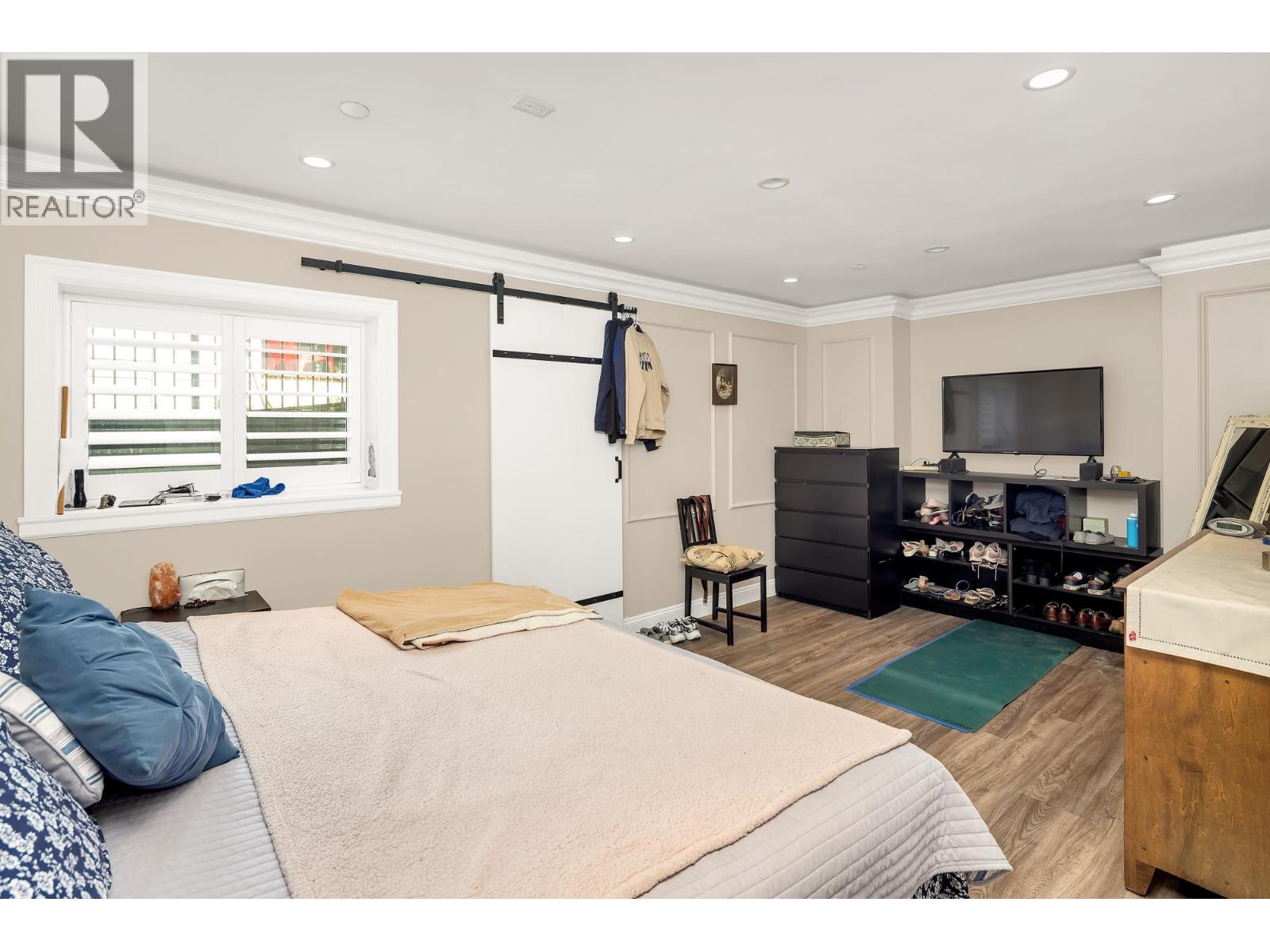 1020 JAY CRESCENT, Squamish