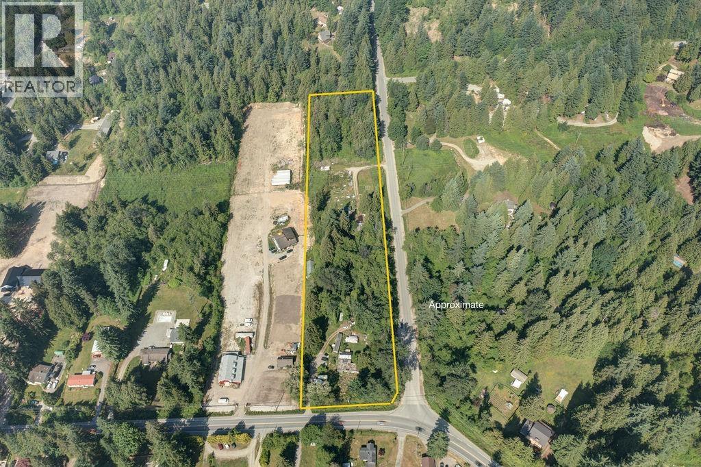 947 NORTH ROAD, Gibsons