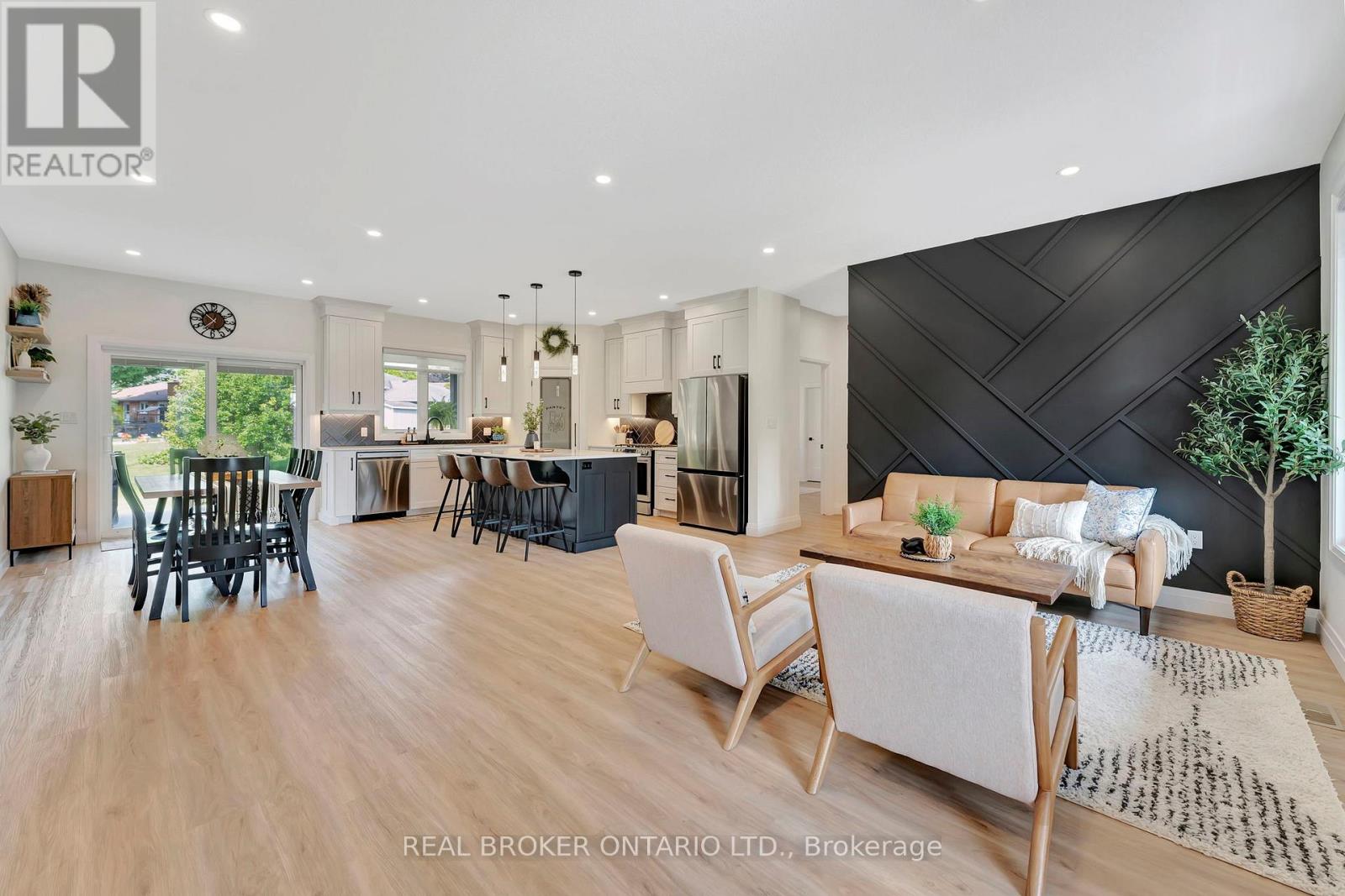 30 TANAGER DRIVE - Photo 5 of 44, Tillsonburg, Ontario