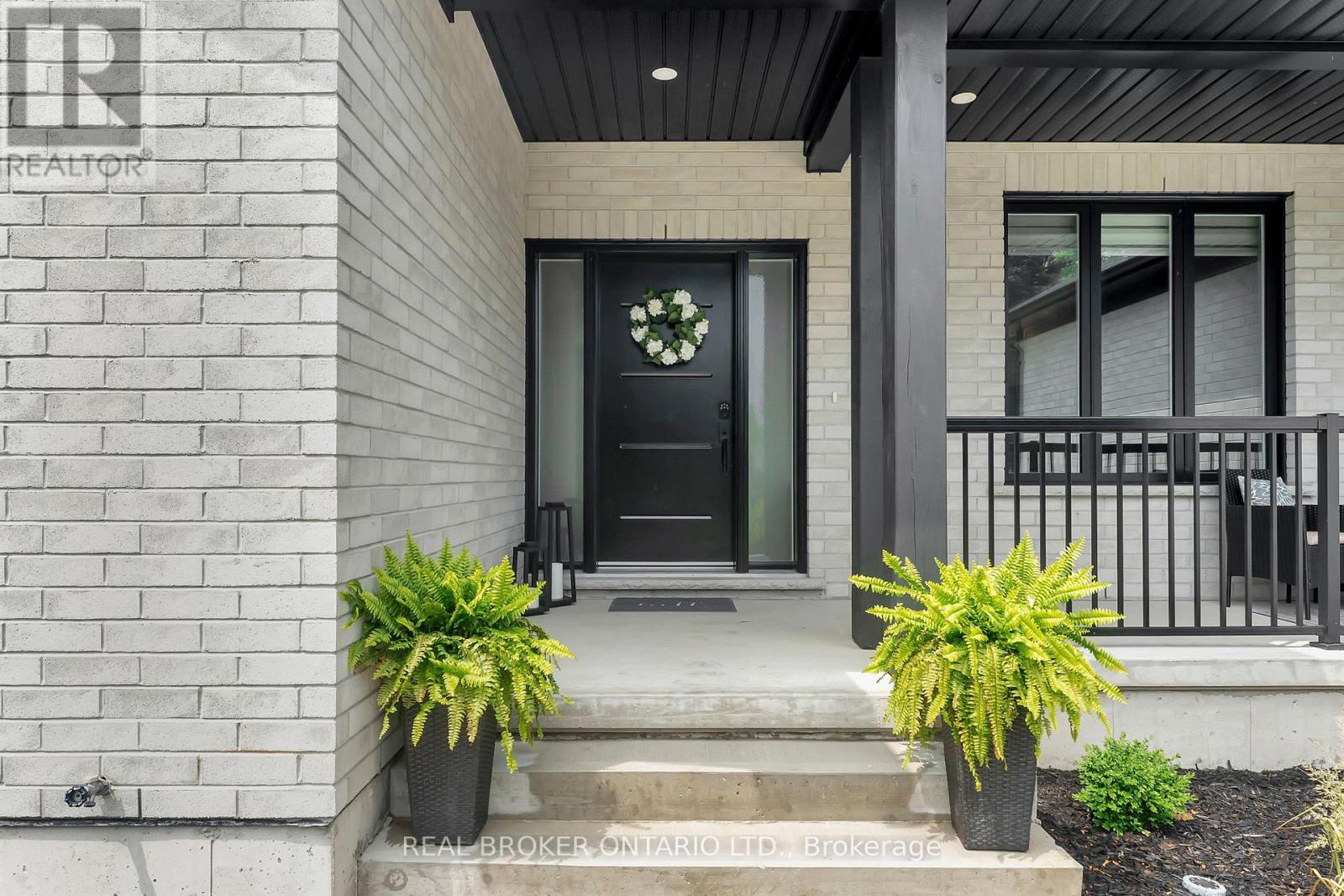 30 TANAGER DRIVE - Photo 2 of 44, Tillsonburg, Ontario