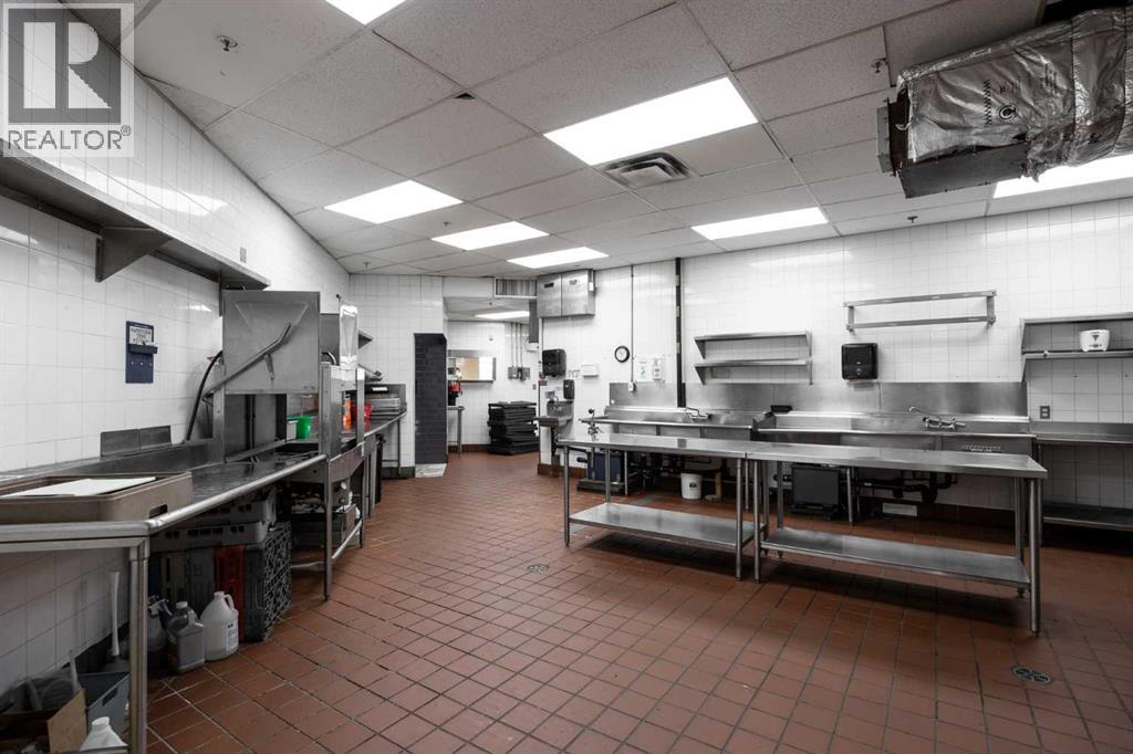 8200 Franklin Avenue, Fort McMurray