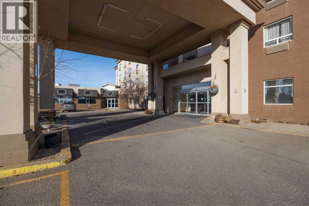 8200 Franklin Avenue, Fort McMurray