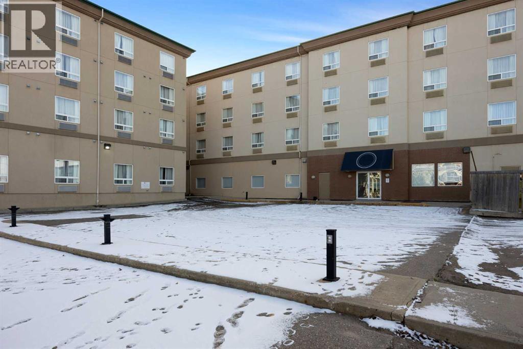 8200 Franklin Avenue, Fort McMurray