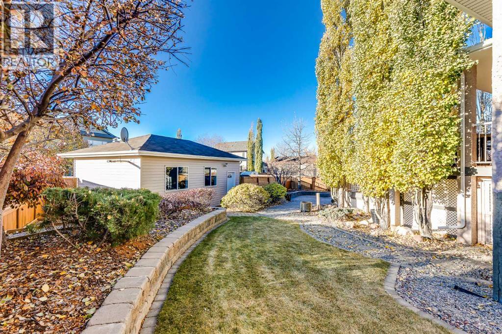 
          7 Filbert Close
            <br/>
            <span>Sylvan Lake</span>
            , 
            <span>AB</span>
             <span>T4S2L2</span>
         - Photo 34