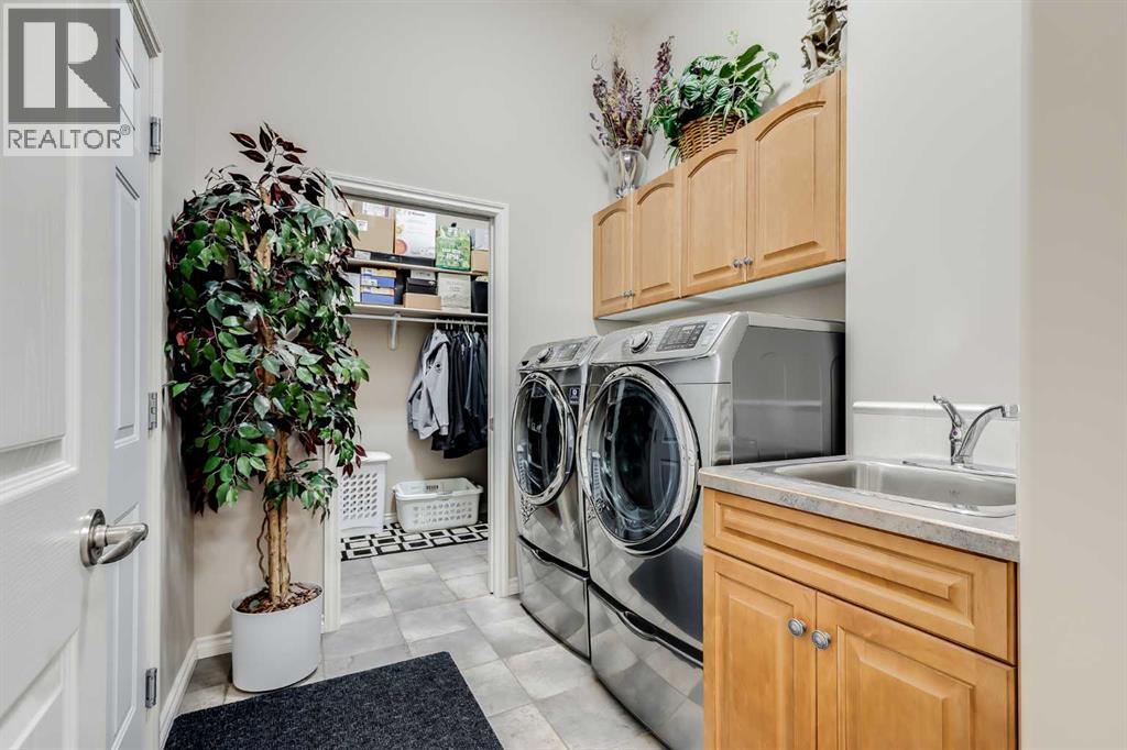 
          7 Filbert Close
            <br/>
            <span>Sylvan Lake</span>
            , 
            <span>AB</span>
             <span>T4S2L2</span>
         - Photo 16