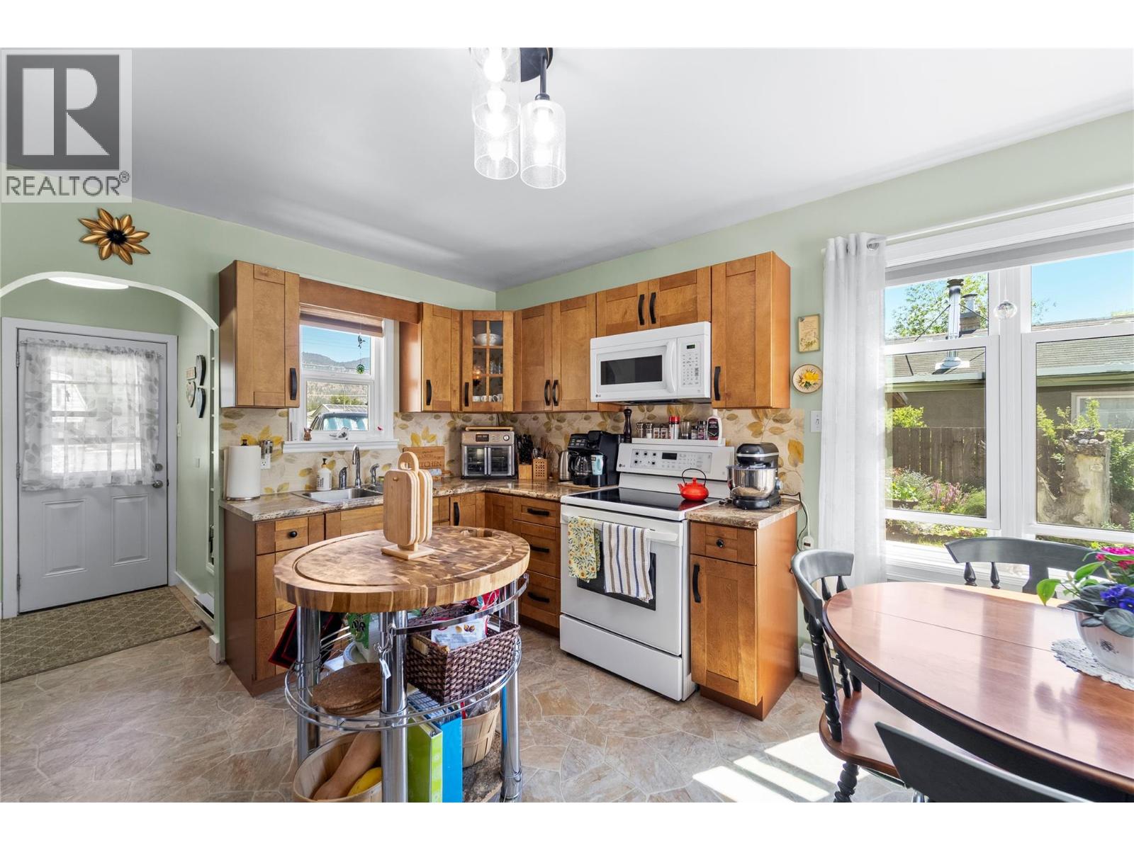 1851 Granite Avenue, Merritt