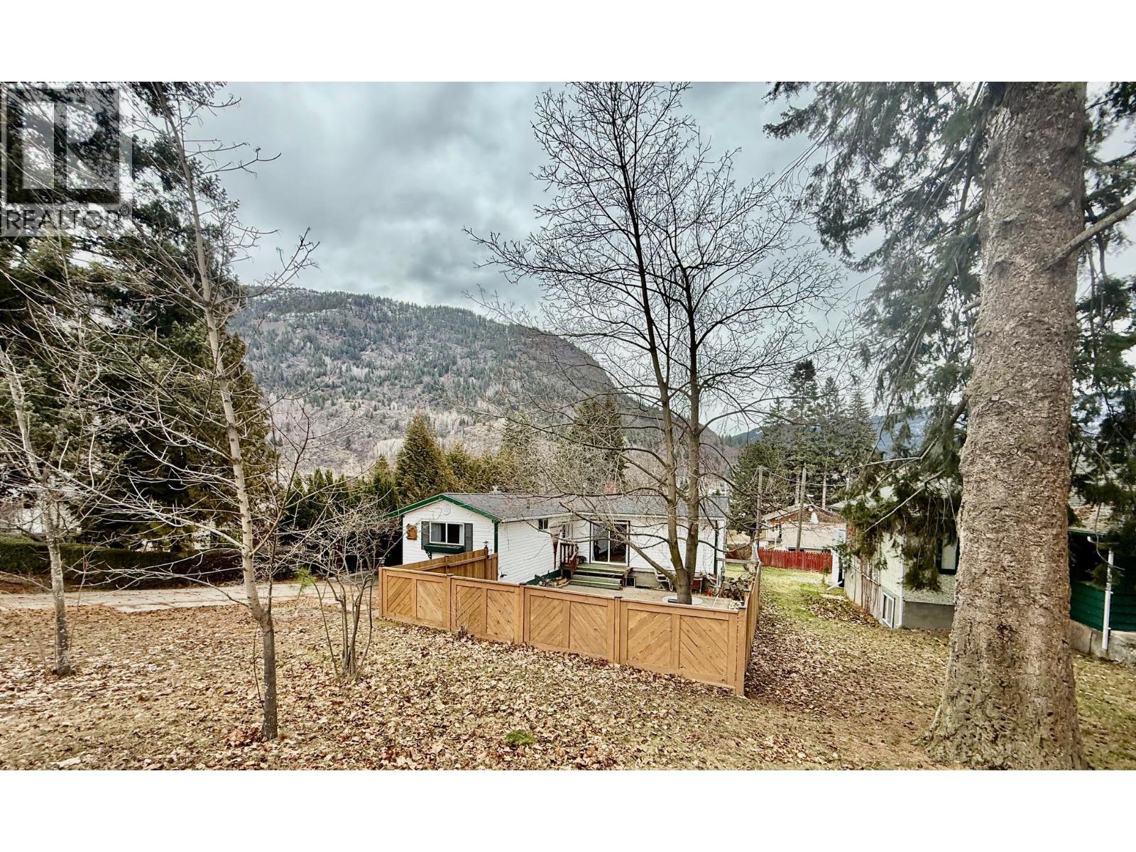 209 6th Avenue, Castlegar