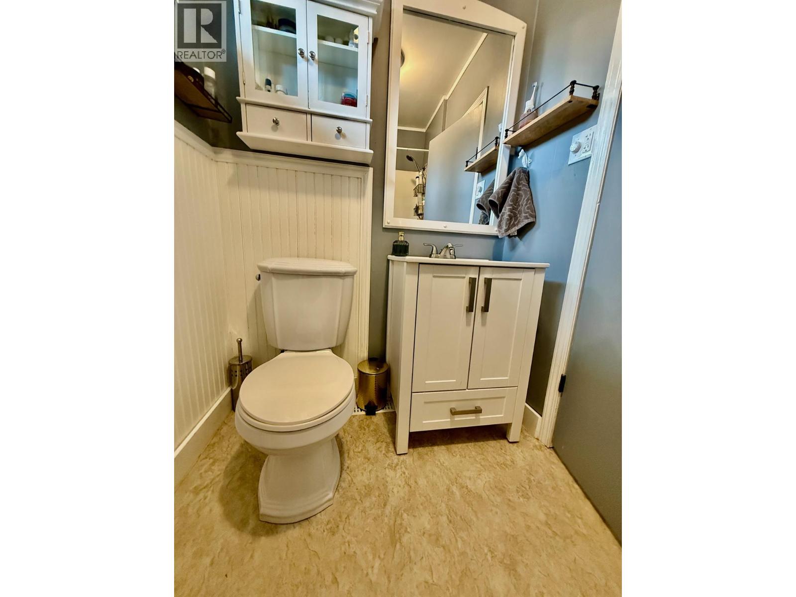 209 6th Avenue, Castlegar