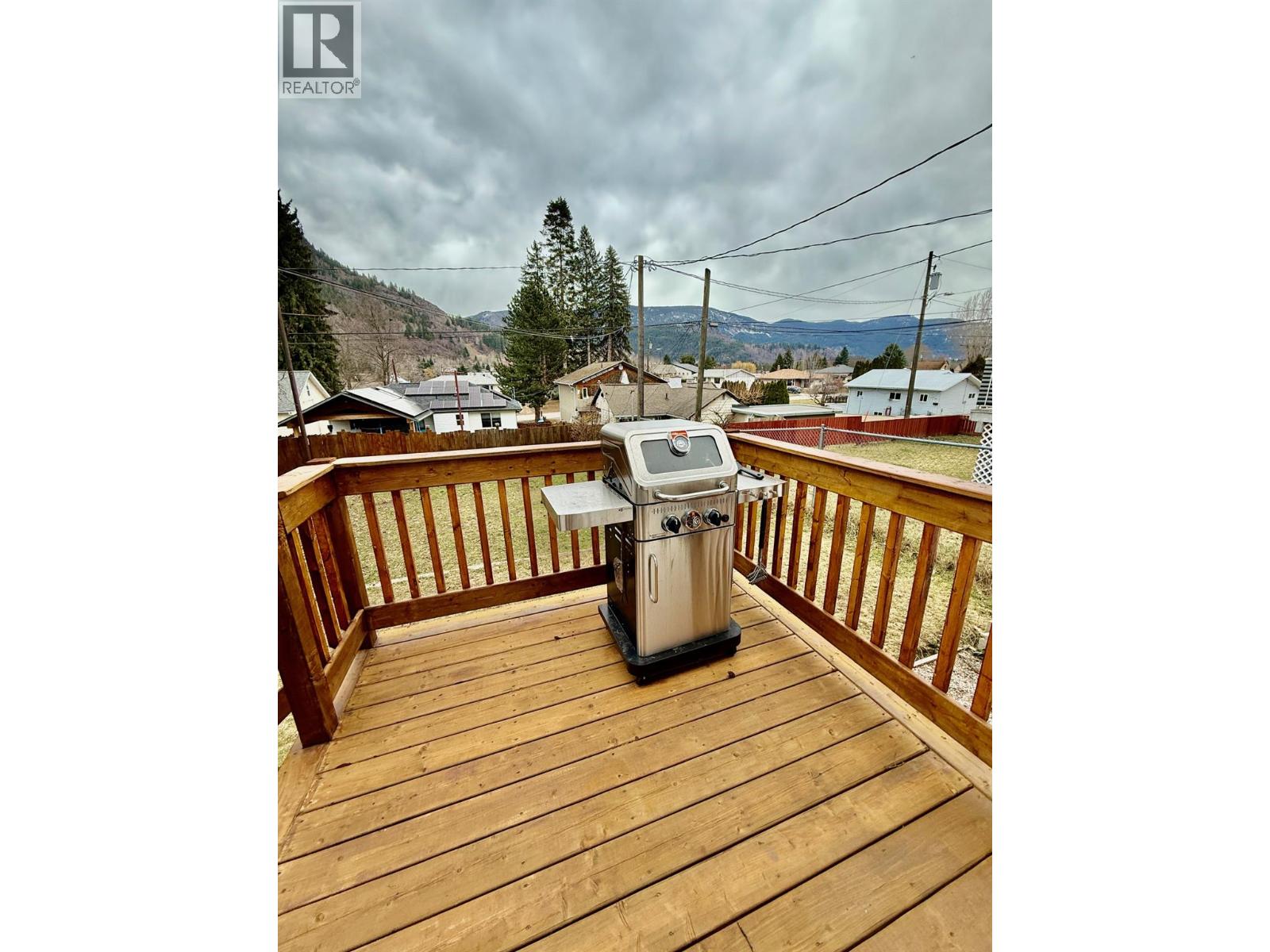209 6th Avenue, Castlegar