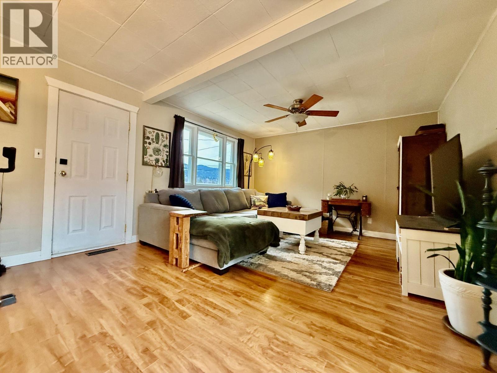 209 6th Avenue, Castlegar