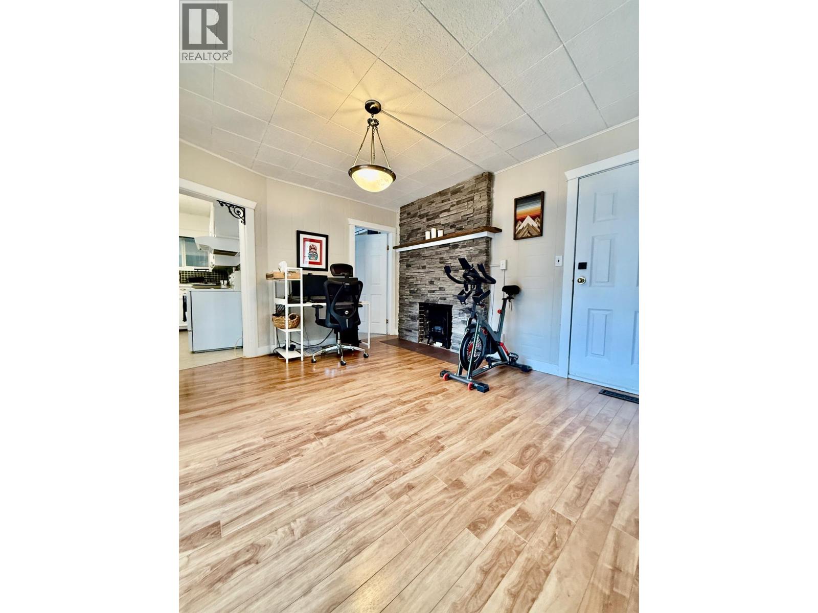 209 6th Avenue, Castlegar