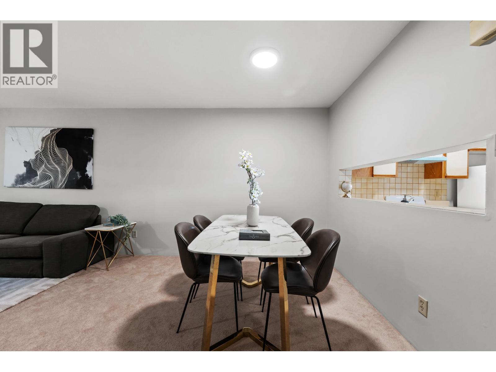 4 6631 COONEY ROAD, Richmond