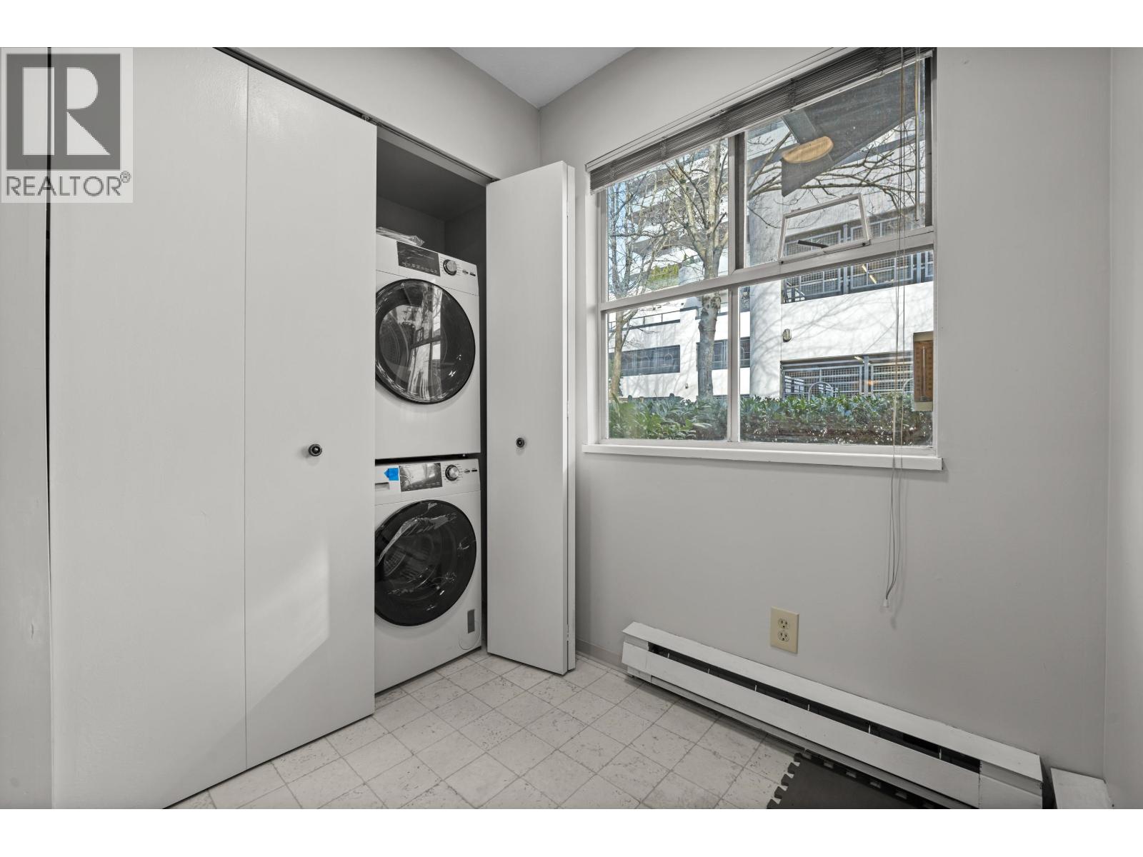 4 6631 COONEY ROAD, Richmond