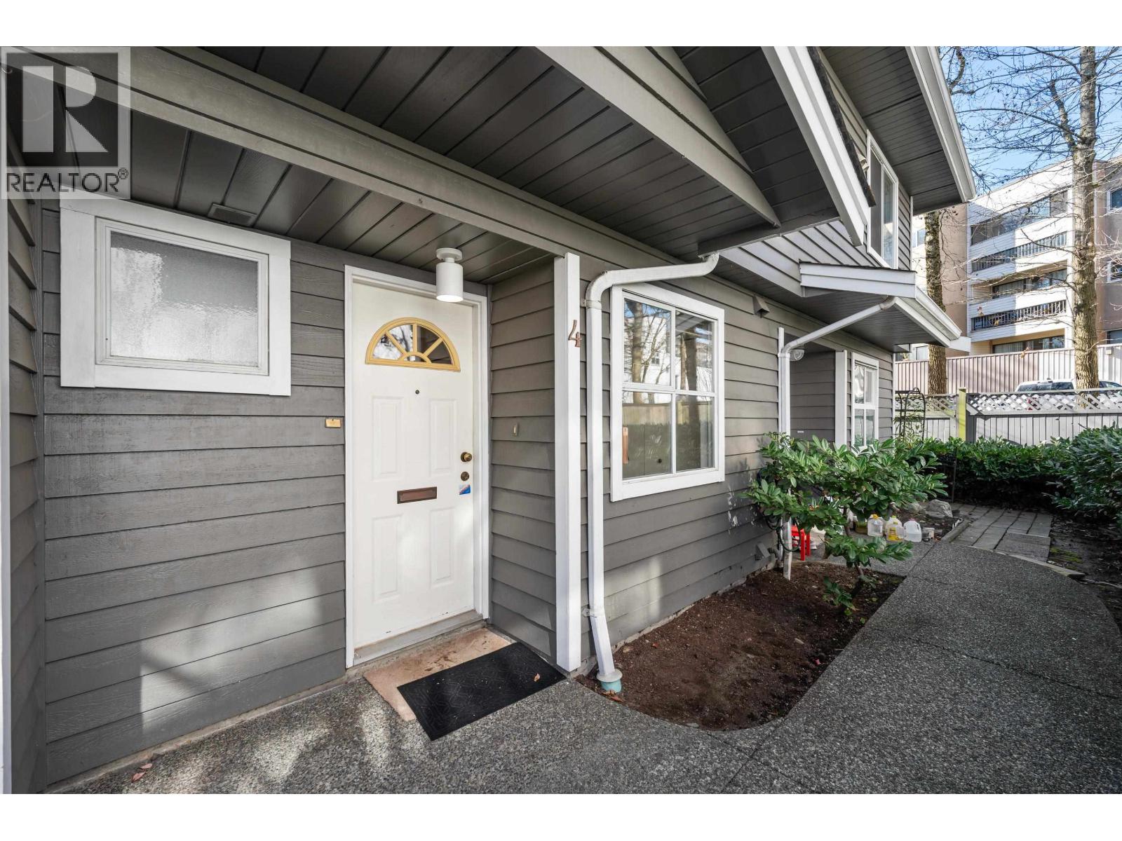 4 6631 COONEY ROAD, Richmond