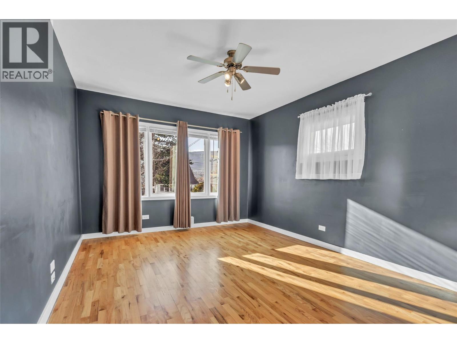 566 Van Horne Street, Penticton