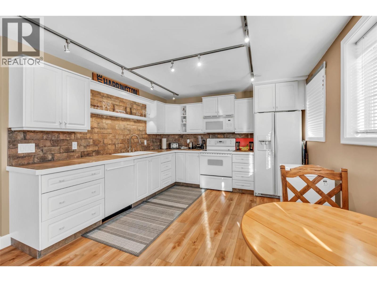 566 Van Horne Street, Penticton