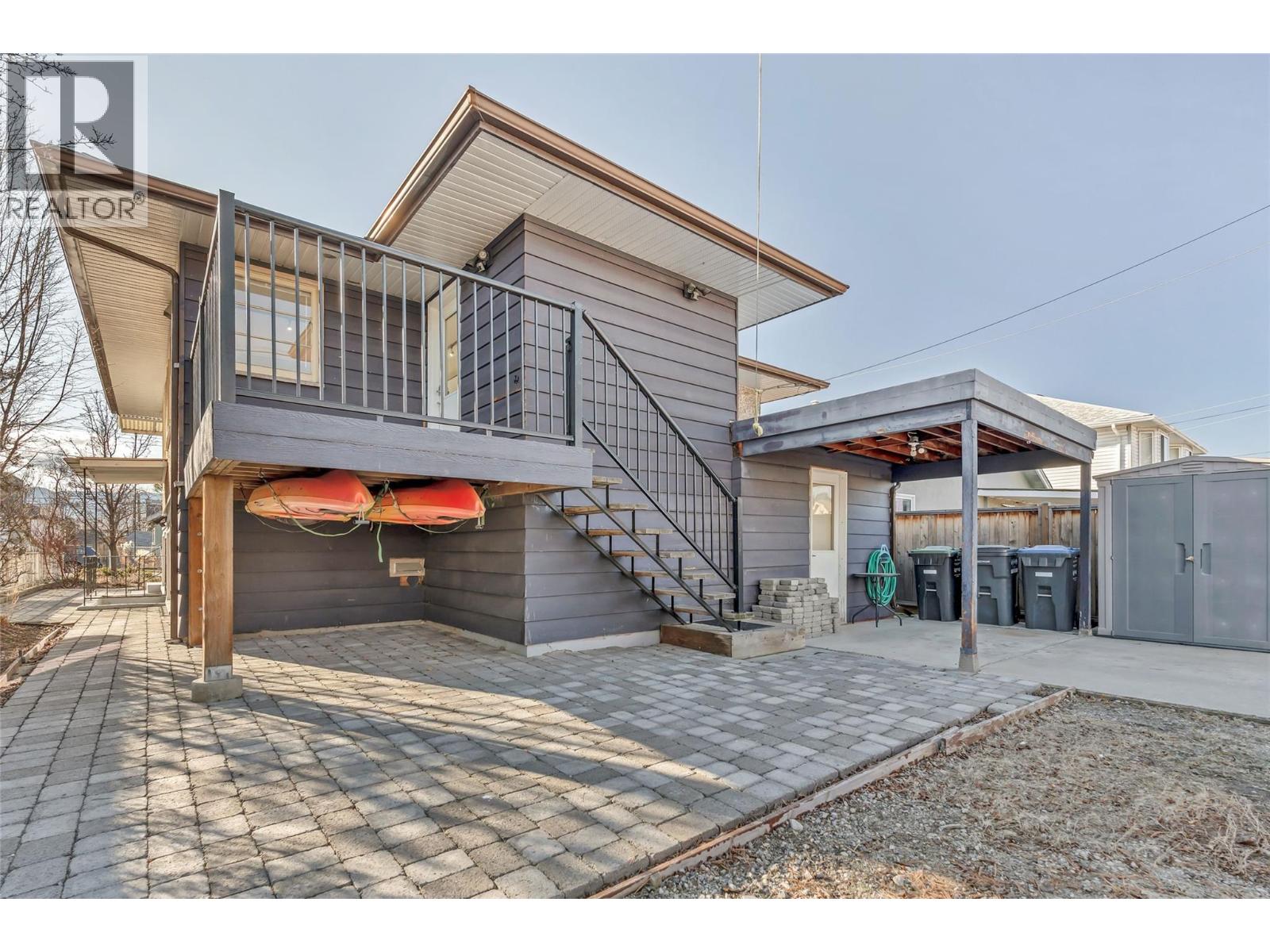 566 Van Horne Street, Penticton