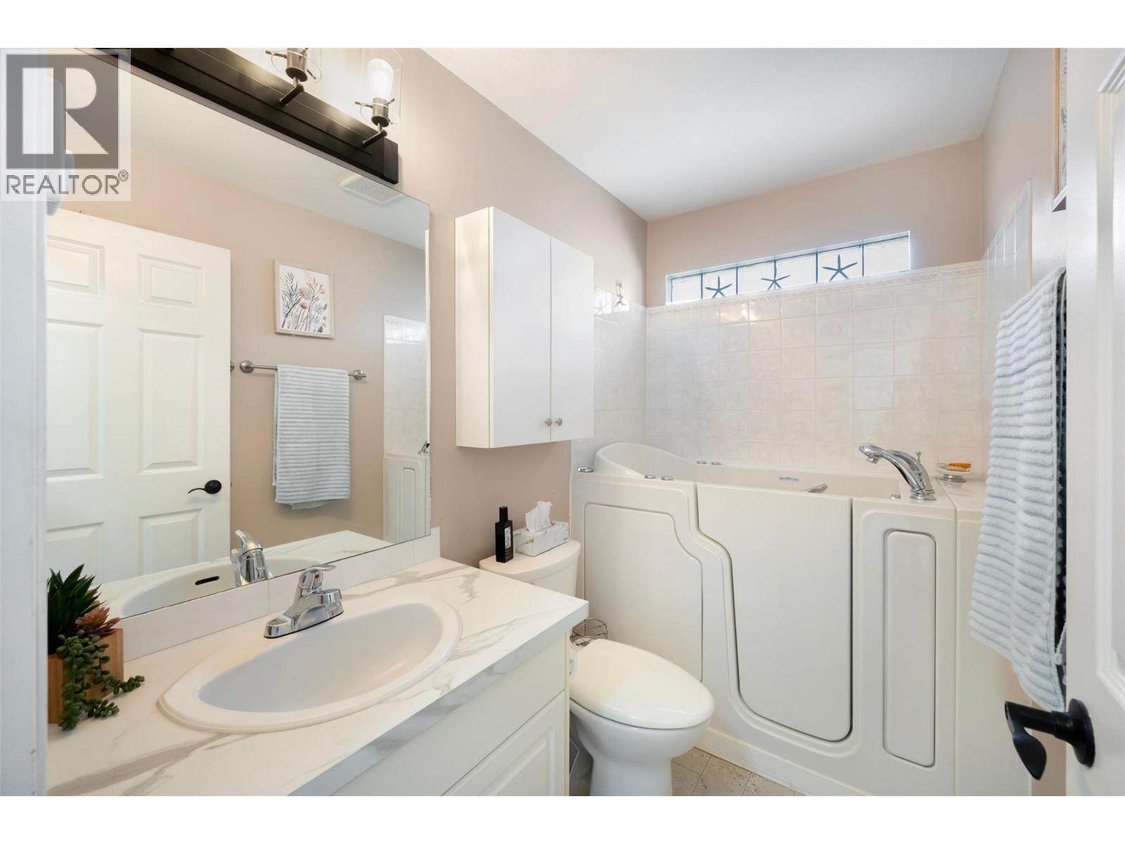 2401 South Main Street Unit# 405, Penticton