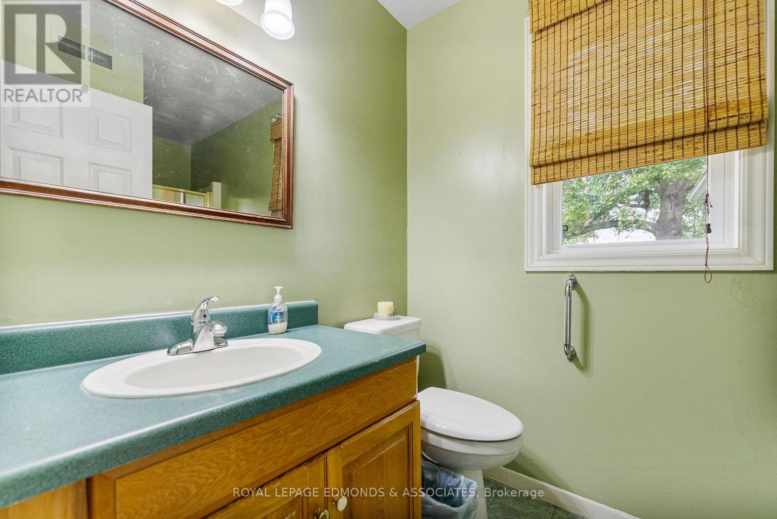 1095 MOUNTAINVIEW DRIVE - 19