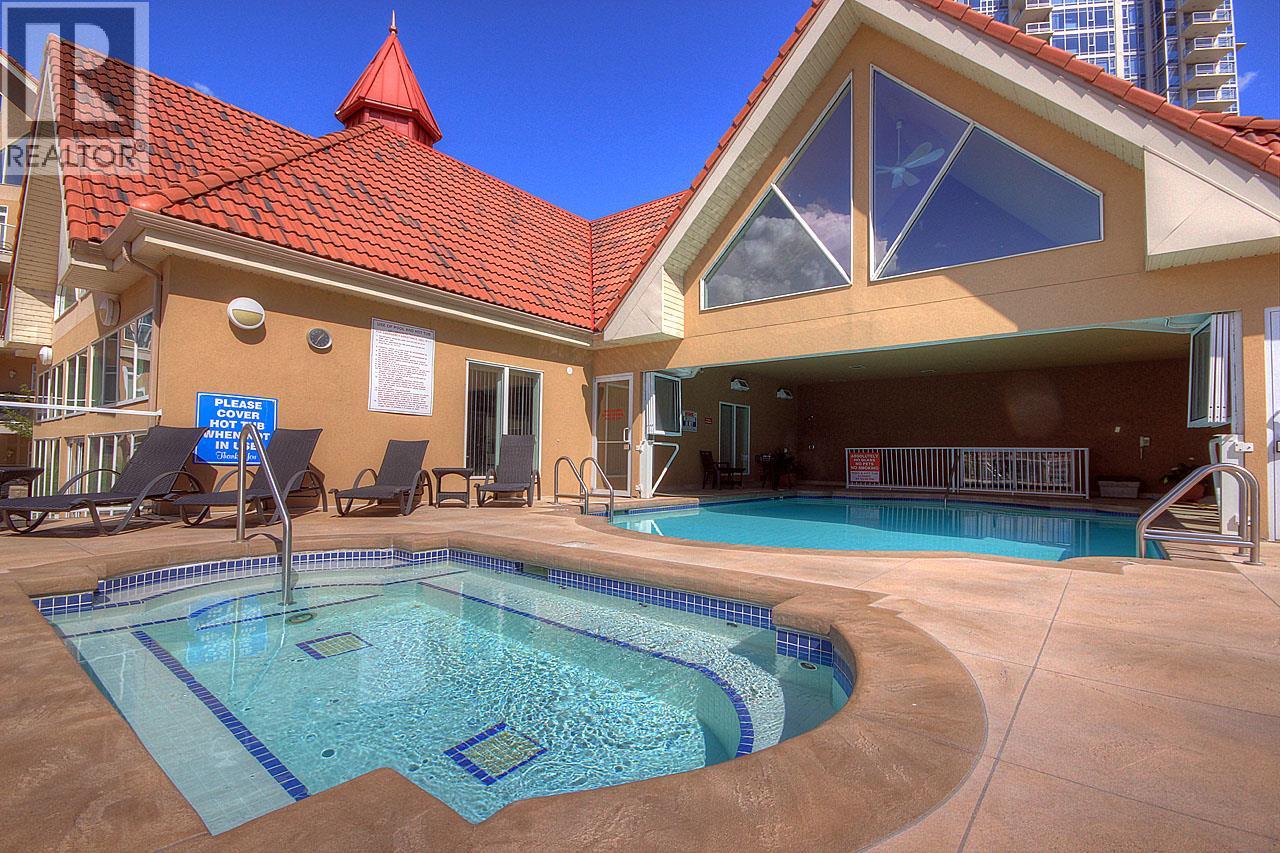 635 1088 Sunset Drive, Kelowna