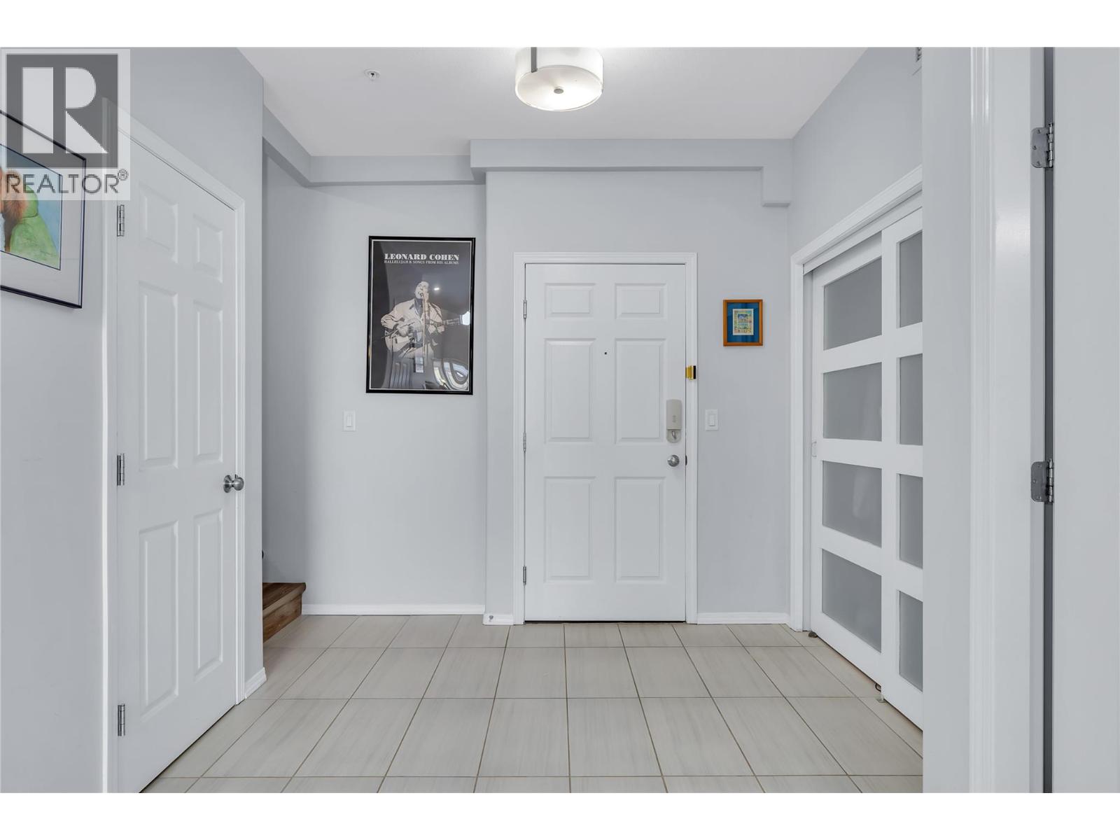 635 1088 Sunset Drive, Kelowna