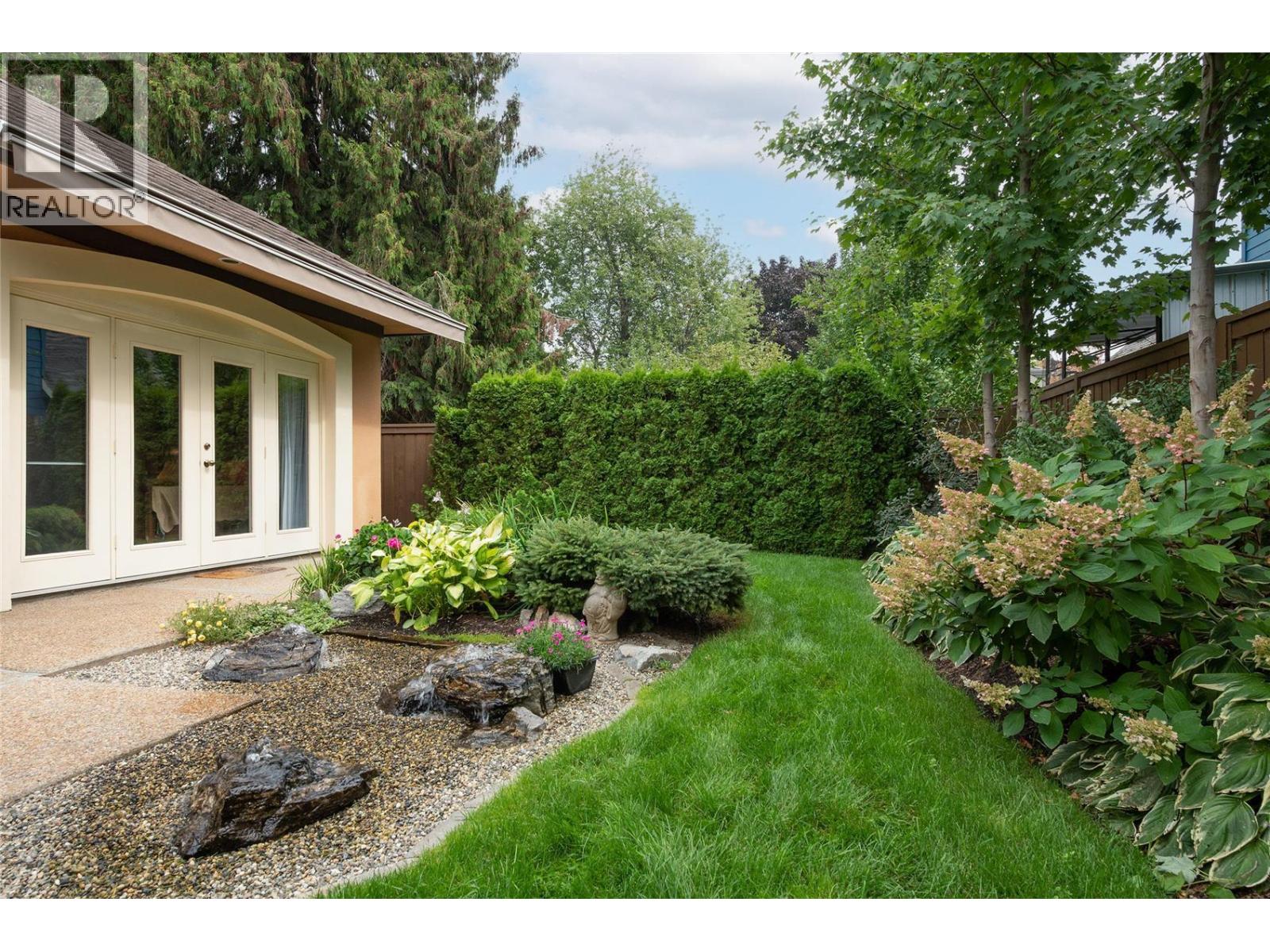 2368 Abbott Street Unit# 20, Kelowna