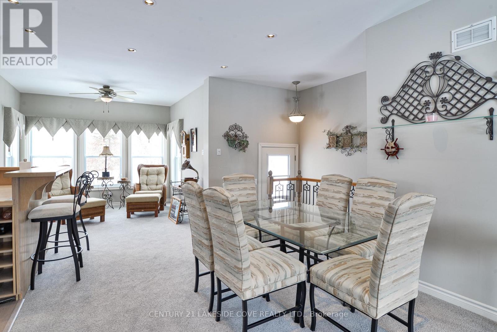 2811 STEPHEN DRIVE - 10
