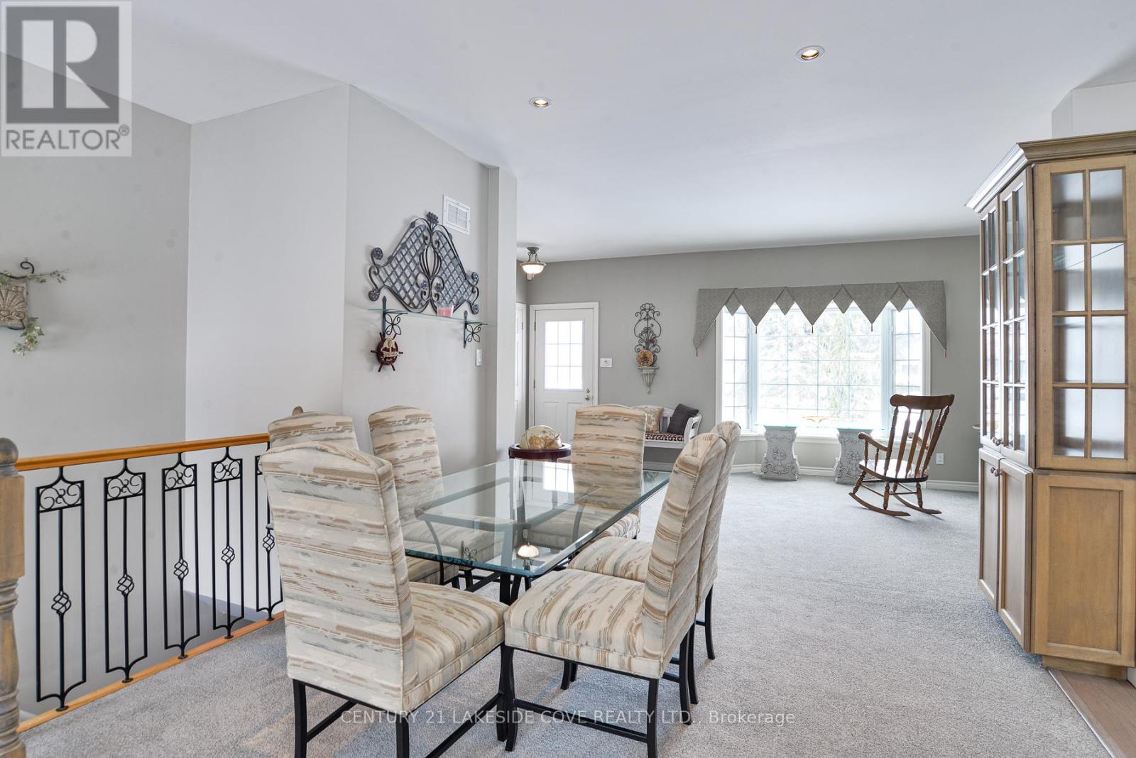 2811 STEPHEN DRIVE - 9