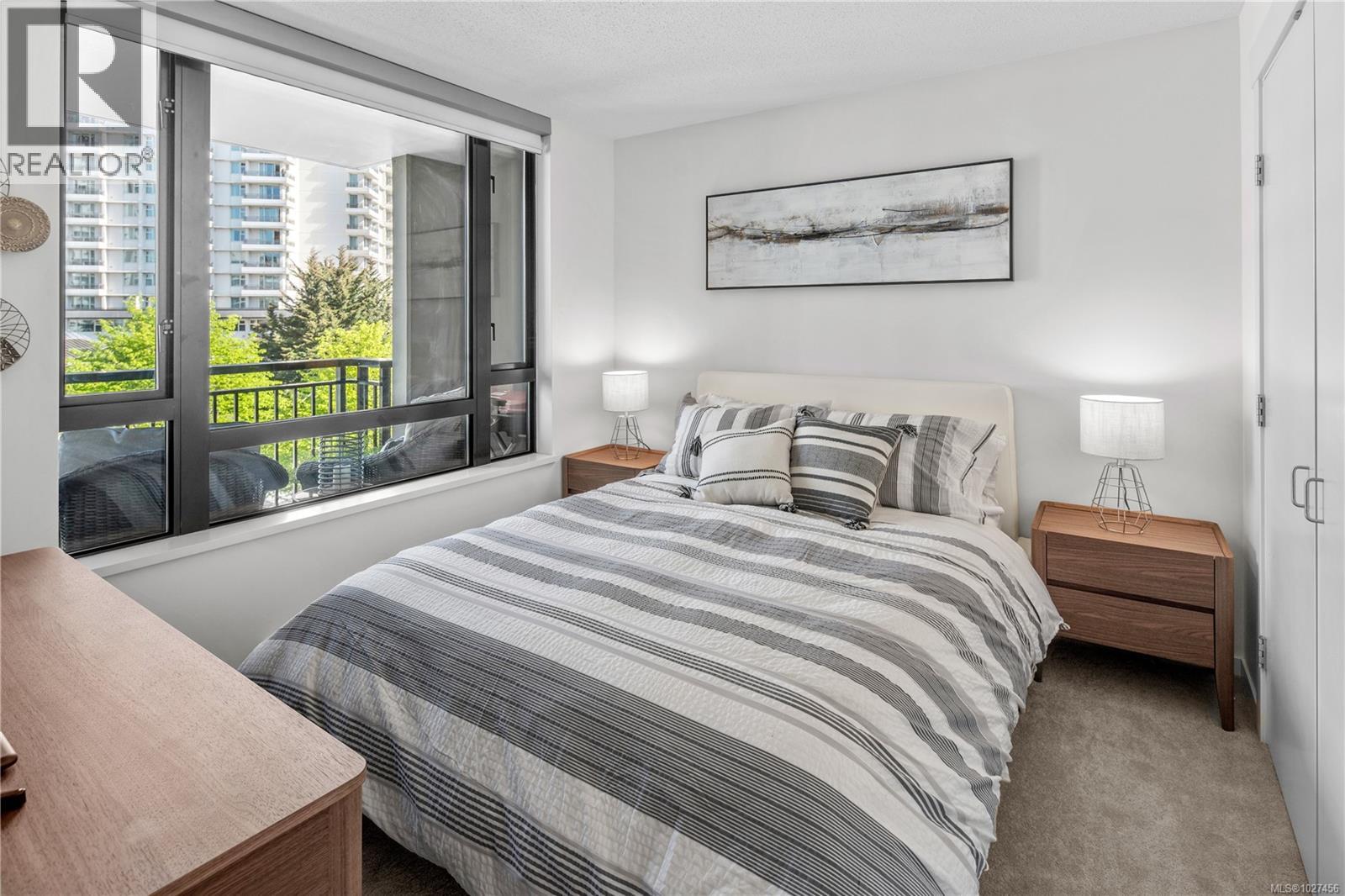 501 751 Fairfield Road, Victoria