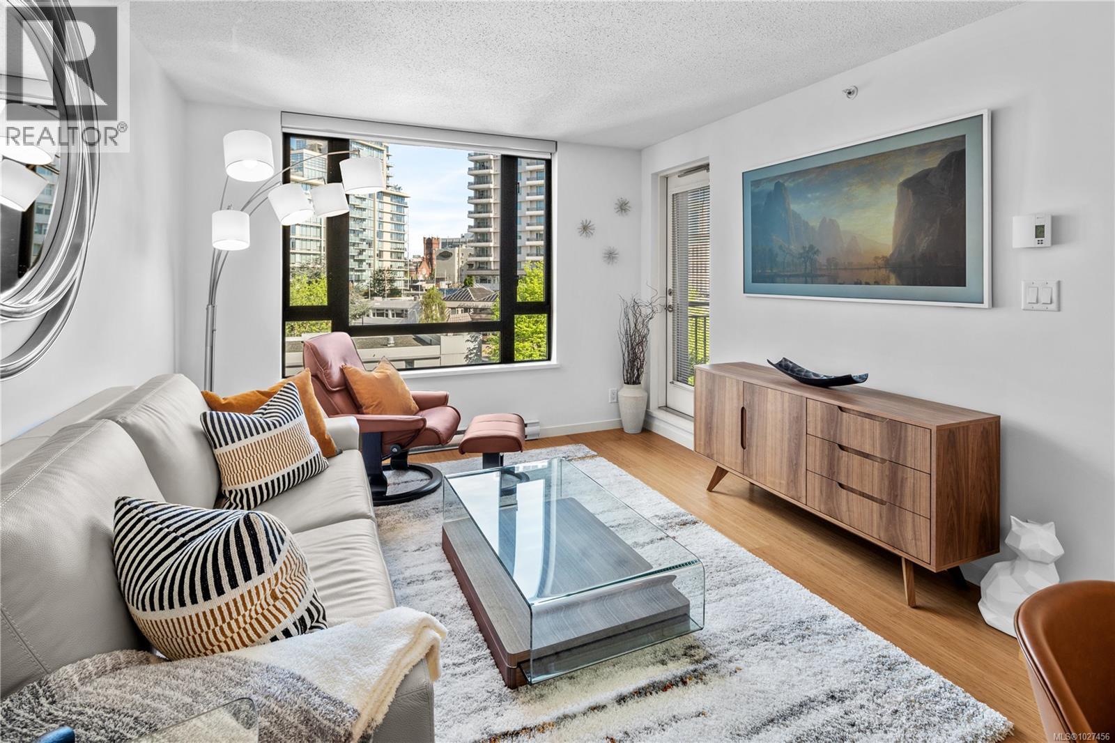 501 751 Fairfield Road, Victoria