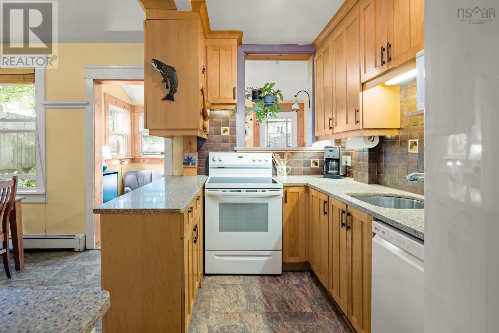 Property 11 of 49 of 5523 Sebastian Pl