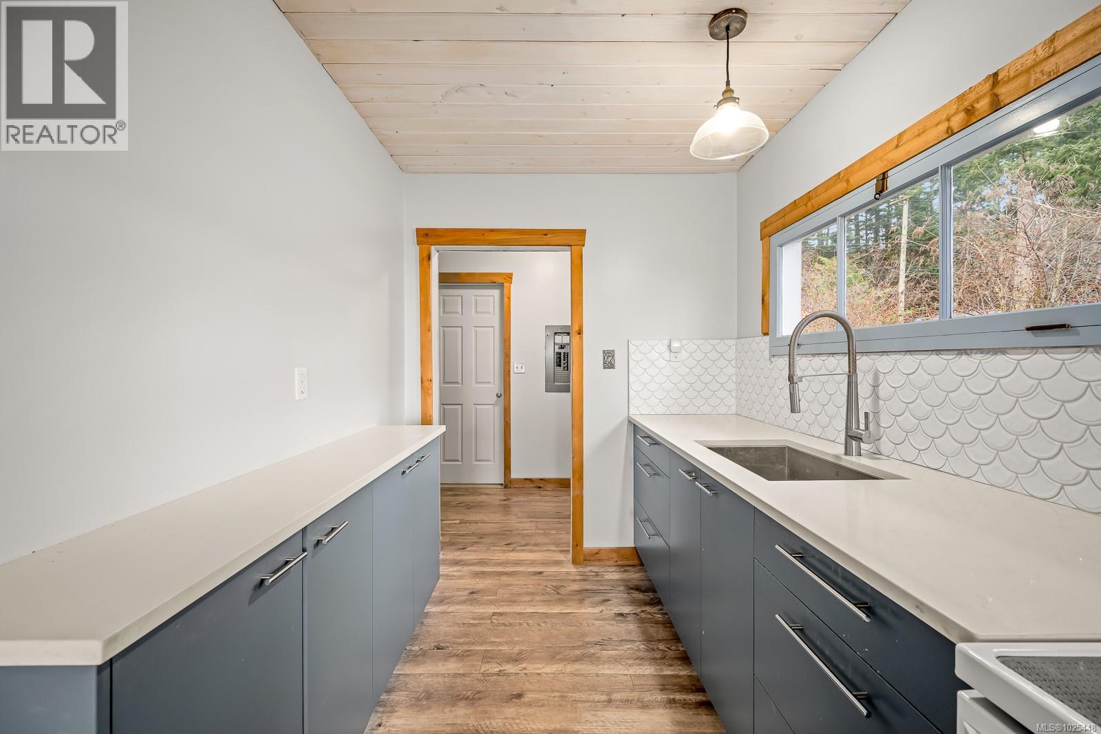 1426 WILKINSON RD - 22