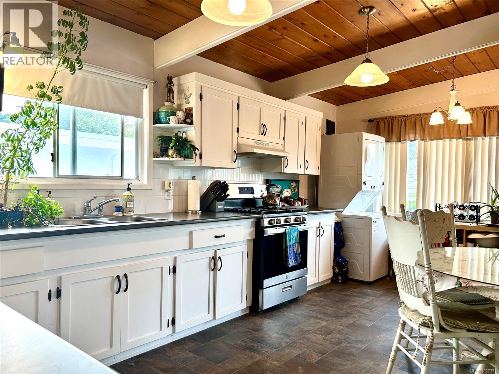 409 Arbutus Ave W, Duncan