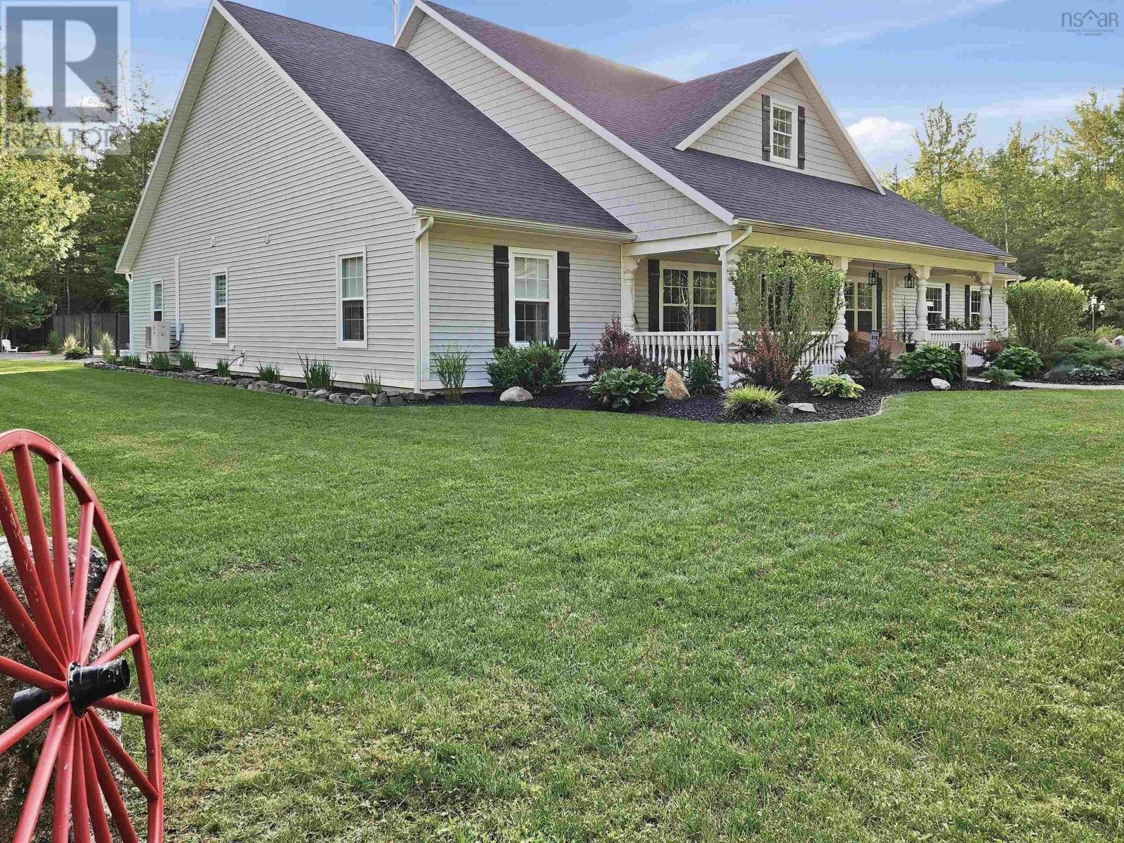 Property 2 of 49 of 915 Bradley Street