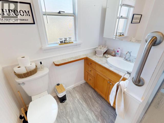 6978 BUTEDALE STREET, Powell River