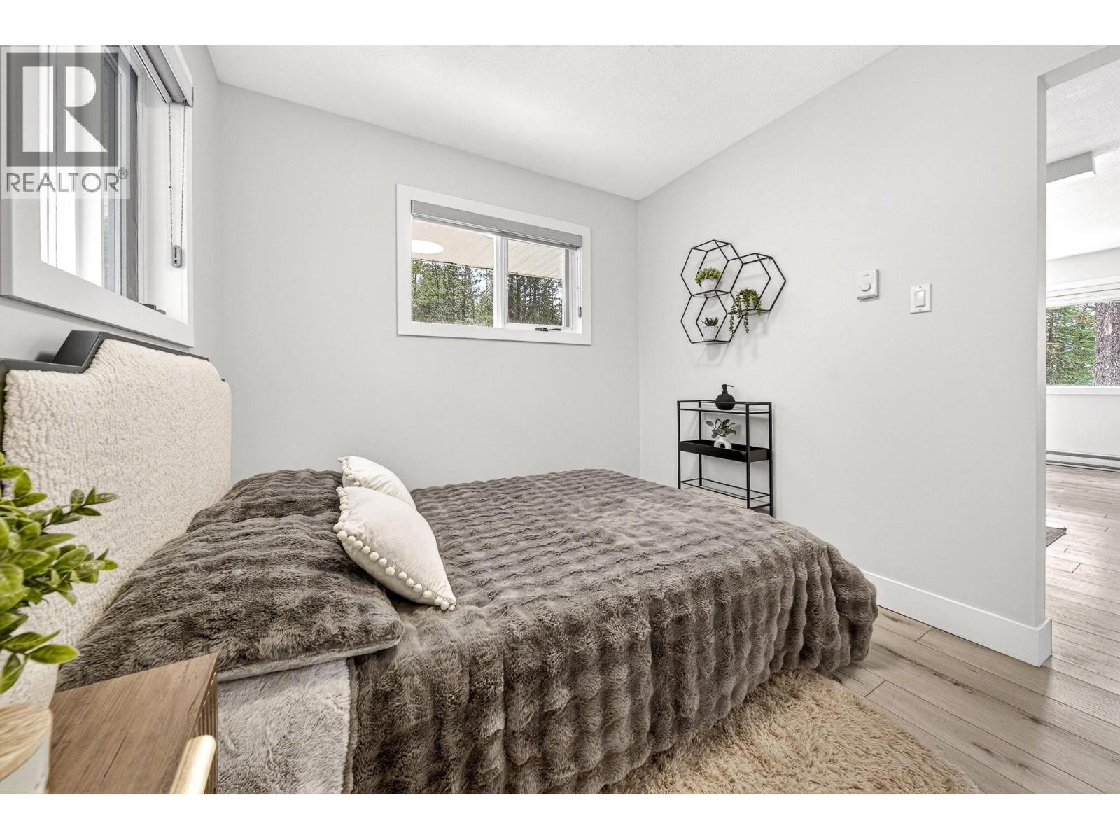 1668 Tranquility Road, Baynes Lake