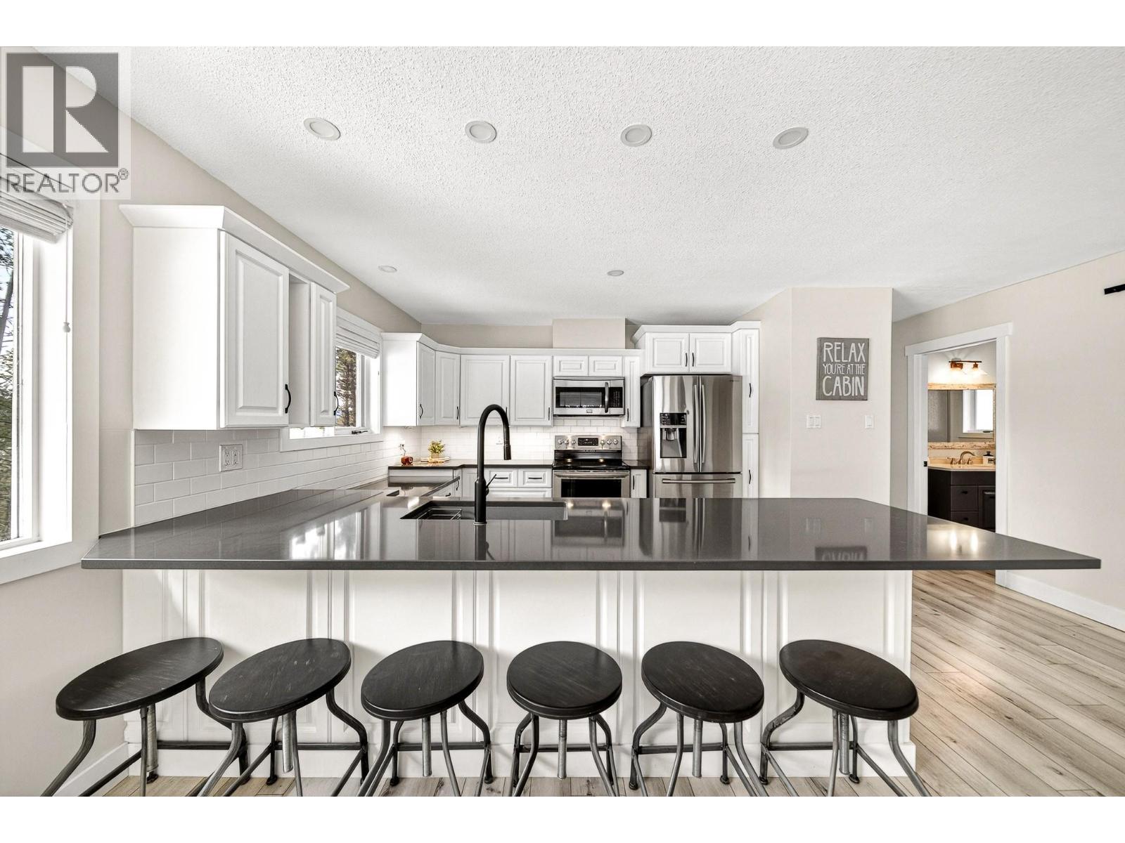 1668 Tranquility Road, Baynes Lake